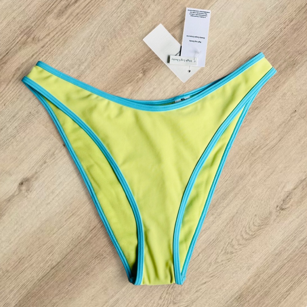 🫎 A&F Contrast Triangle Bikini Set Small NWT👙 - Picture 5 of 13